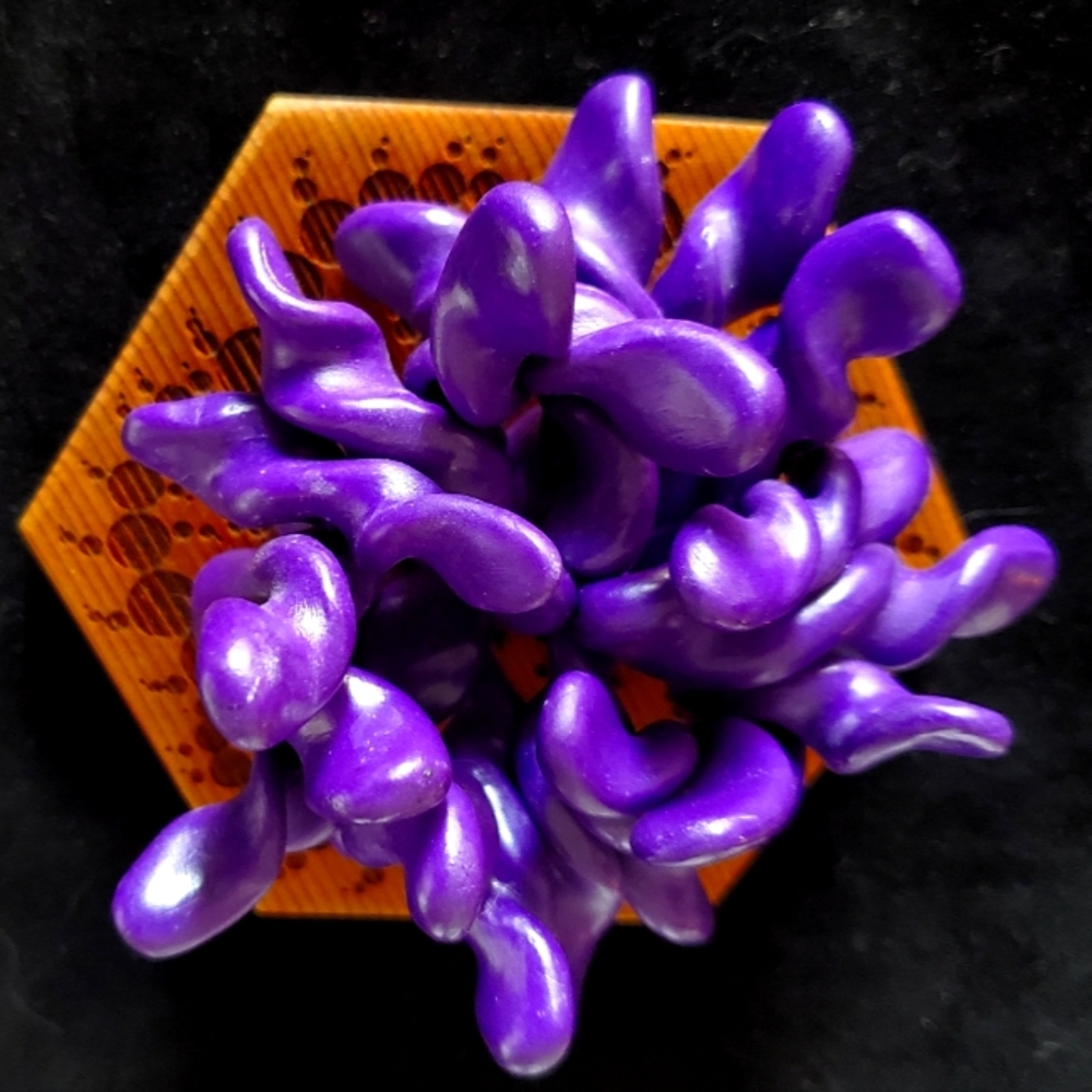 SOLD - Handmade purple clay stretchy bracelet 💜